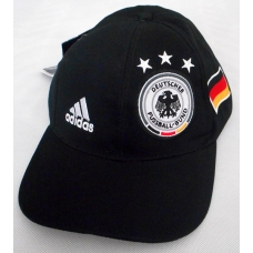 Topi Bola Jerman Black